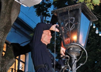 Фонарщик на Советской