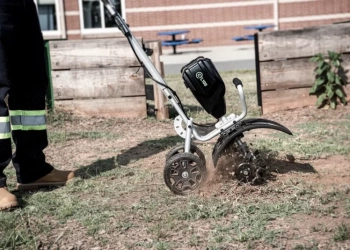 культиватор Greenworks GC82T