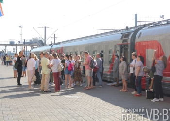 В «Белорусский вояж» на выходные отправились сотни туристов из России