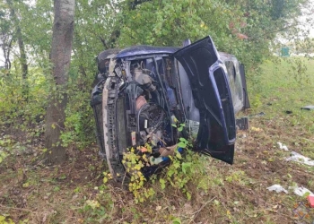 На трассе Р-85 случилось ДТП с перевертышем. Потребовалась помощь спасателей