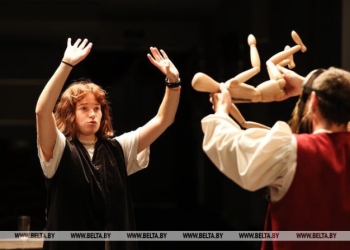 Вечер в театре. Как Леонардо зажигает Большую Медведицу…