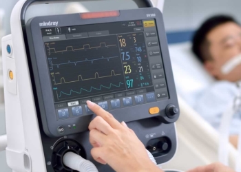 В Брест поступили 15 новых аппаратов ИВЛ