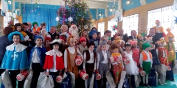 На игле прогресса. Брестские компании поздравили с Новым годом воспитанников школы-интерната в Телеханах