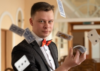 Фокусник Сергей ПОЛЯЧУК: «Аккордеон и… ловкость рук!»