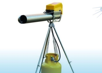 Жабинковские коммунальщики привлекут для борьбы с огромными стаями обнаглевших ворон тяжелую артиллерию – пропановую гром-пушку