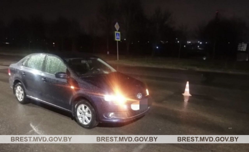 In Baranovichi, a woman was walking across the road and got hit by wheels