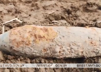 Полевые работы в Барановичском районе были прерваны из-за найденного артиллерийского снаряда