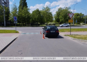 Маленький велосипедист попал под колеса авто в Бресте