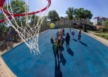 BREMOR построила в центре Бреста стильный стадион для детей