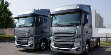 седельный тягач из Китая JAC K7
