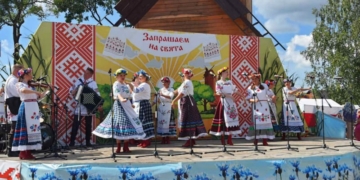 «Мотальскiя прысмакi» в самом разгаре. Предлагаем окунуться в атмосферу праздника. ФОТОРЕПОРТАЖ