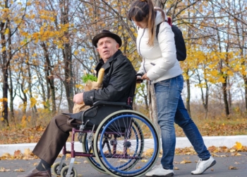 персональный ассистент для инвалида