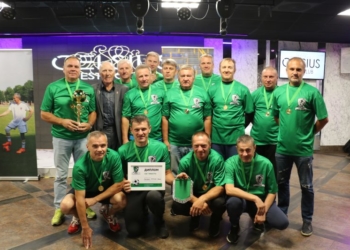 Команда «Ветераны ДЮСШ» победила в футбольном турнире имени Леонида Стаецкого