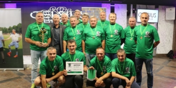 Команда «Ветераны ДЮСШ» победила в футбольном турнире имени Леонида Стаецкого