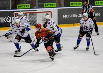 ХК «Брест» потерпел четвертое поражение подряд в Экстралиге — на этот раз в Гродно от «Немана» 3:2