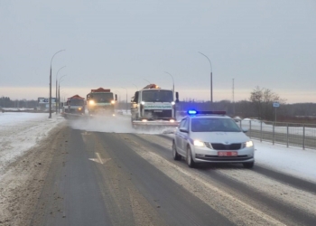 В городе идёт усиленная уборка снега