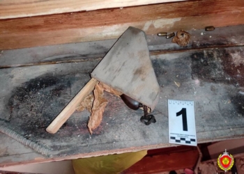 Житель Барановичей нашел в своем доме пистолет первой половины XX века