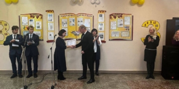 Гимназия № 4 Бреста получила в подарок от СООО «БрестВнешТранс» компьютерный класс