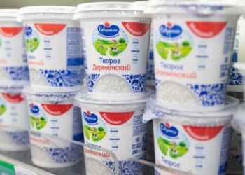 Как в детстве: в Бресте появился творог «Деревенский» от «Савушкина»