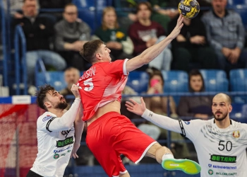 Пять мячей «мешковцев» не спасли сборную Беларуси по гандболу от сокрушительного поражения от России — 37:28