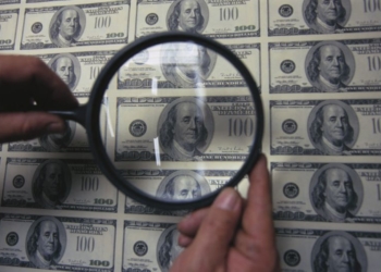 Брестчанин принес в банк фальшивку