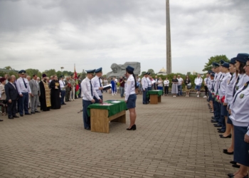 В Брестской крепости 22 сотрудника таможни приняли присягу