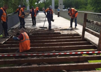 Мост у Холмских ворот Брестской крепости ремонтируют