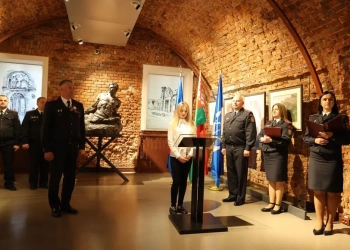 Приняли присягу