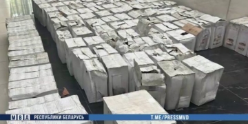 1700 бутылок контрафактного вина изъяли в Пинске
