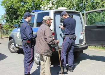 Тунеядцы алкоголики