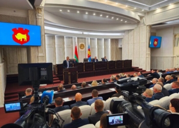 Нового губернатора Брестчины представили активу области