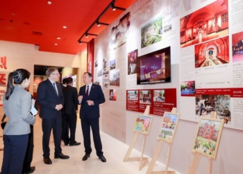 В Пекине открыли выставку «Летопись Брестской крепости в фотографиях»