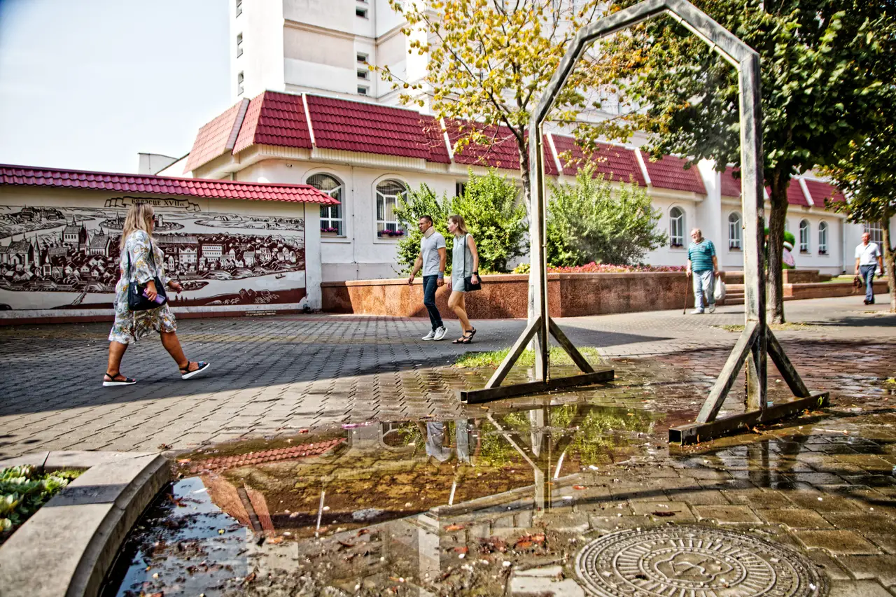 лужа на советской