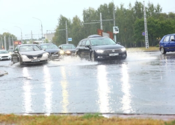 Дождь явно соскучился по Бресту…