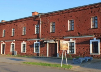 Летопись полувека в живописи Владимира Чернышова