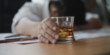 В Бресте мужчина выпил бутылку виски и умер. В крови было 5,4 промилле