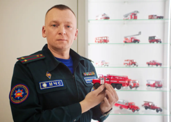 Дмитрий КОМАРЧУК