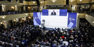 Вот приедет Трамп и всех рассудит?