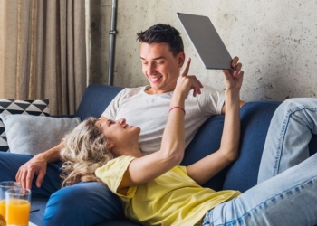 Выгода в праздники и будни — в магазинах А1