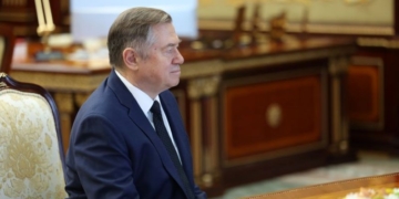 Сергей Глазьев сменит Дмитрия Мезенцева на посту госсекретаря Союзного государства