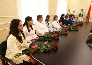 Самой молодой маме из Столинского района, награжденной орденом Матери, — 28 лет, у нее 6 детей