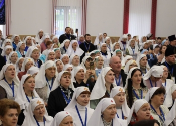В Свято-Воскресенском соборе Бреста проходит форум сестер милосердия Белорусской православной церкви