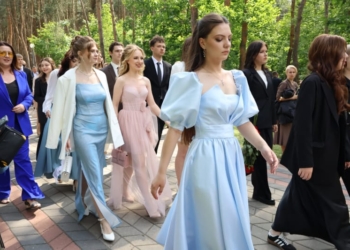 Вперед на алых парусах!