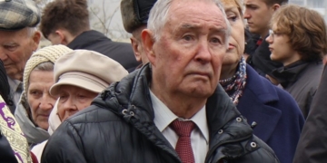 17 июня на сессии горсовета принято решение о присвоении звания «Почетный гражданин города Бреста» Владимиру Семочкину