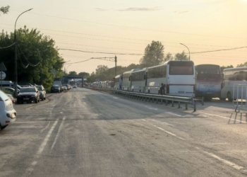 Границу освоили по-братски
