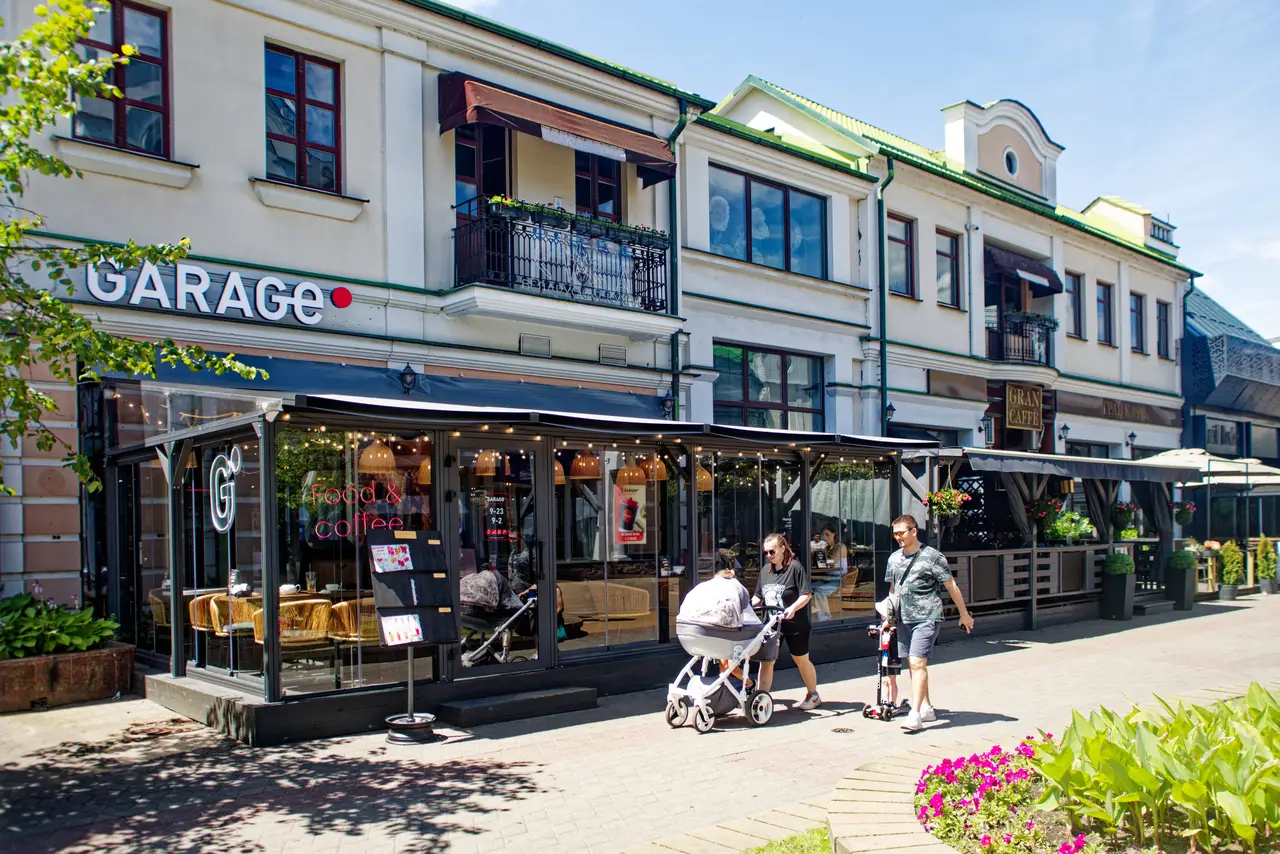 терраса кафе брест