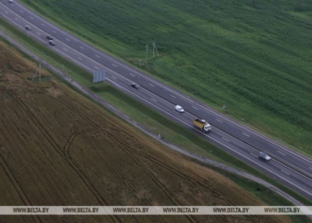 На трассе М1 предлагают увеличить протяженность барьерного ограждения и количество шумовых полос