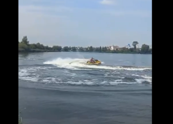 Брестчан с гидроциклами приглашают на озеро в Вычулки