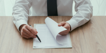 Как уволиться молодому специалисту?