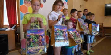 Учащихся школы №32 Бреста и воспитанников Кобринской детской деревни поздравили с началом нового учебного года